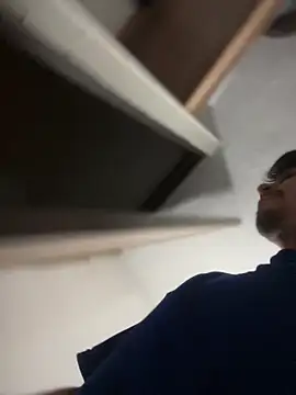 Snapshot of Nick_Juniorr chatting on October 26, 3:19 am Nick Juniorr online show from October 26, 3:19 am