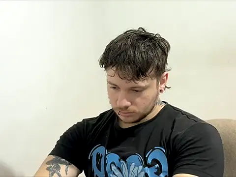 Skol 100802 online show from March 31, 3:36 pm