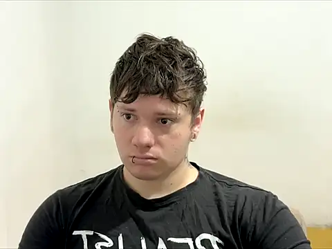 Skol 100802 online show from April 23, 2:08 pm