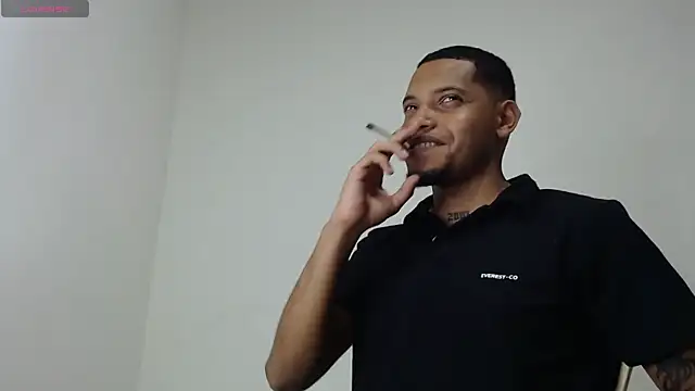 Snapshot of drako_monster chatting on October 15, 4:42 am drako monster online show from October 15, 4:42 am