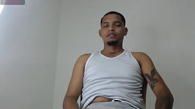 Snapshot of drako_monster chatting on October 11, 6:39 am drako monster online show from October 11, 6:39 am