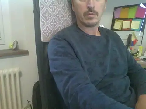 Snapshot of Kawayleo chatting on October 17, 12:42 pm Kawayleo online show from October 17, 12:42 pm