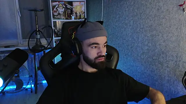 Nik Namee online show from October 12, 4:45 pm