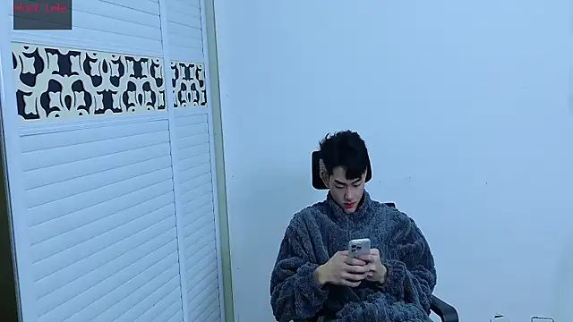 Snapshot of sexyboy-lele chatting on October 22, 11:14 am sexyboy-lele online show from October 22, 11:14 am