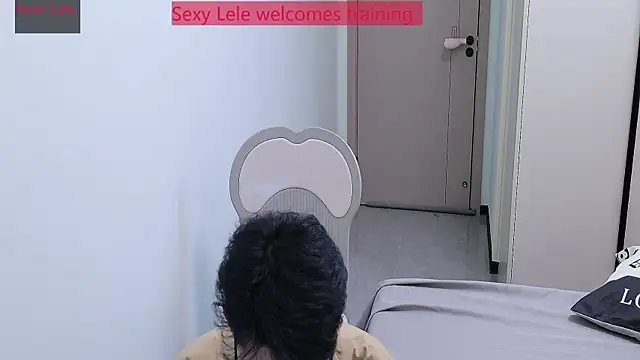 sexyboy-lele online show from November 21, 9:52 am