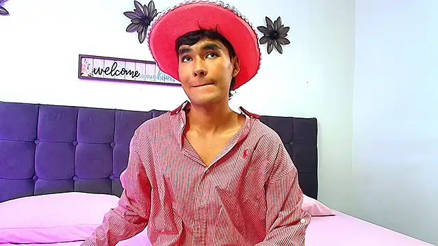 AngelduzZzt online show from October 31, 3:15 pm