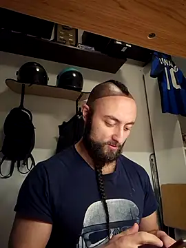 BeppeRagnar online show from November 13, 7:51 pm