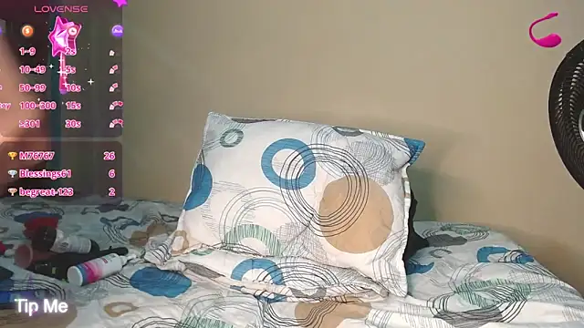 Snapshot of Dereck_jay chatting on October 26, 10:56 pm Dereck jay online show from October 26, 10:56 pm