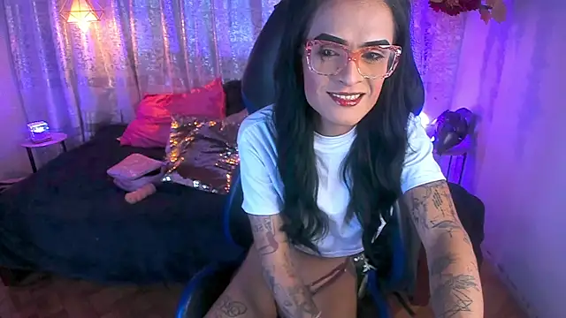 ZAMMIRA online show from November 18, 6:06 am