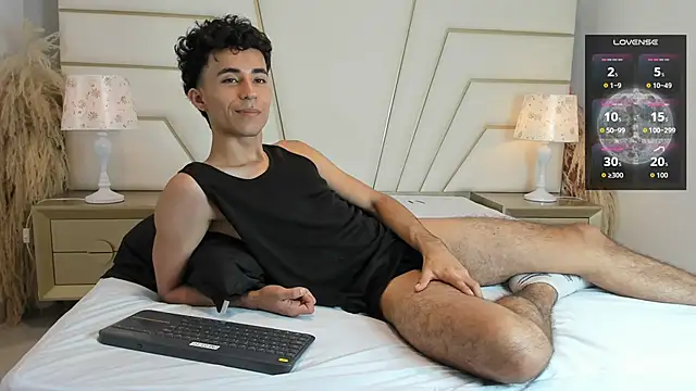 Snapshot of Zahir_Ashar chatting on October 18, 11:48 am Zahir Ashar online show from October 18, 11:48 am