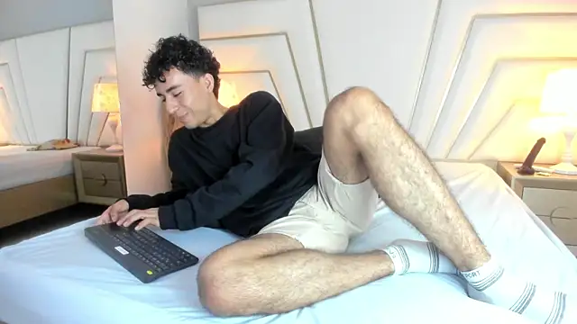 Snapshot of Zahir_Ashar chatting on October 27, 11:23 am Zahir Ashar online show from October 27, 11:23 am