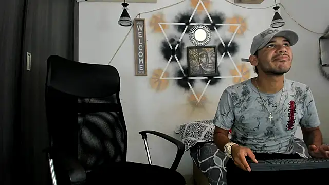 jhapsson wong online show from October 14, 3:19 pm