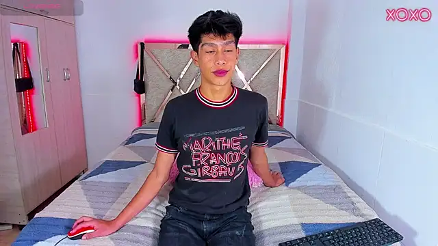 Snapshot of Jacovo2002 chatting on October 15, 1:24 am Jacovo2002 online show from October 15, 1:24 am