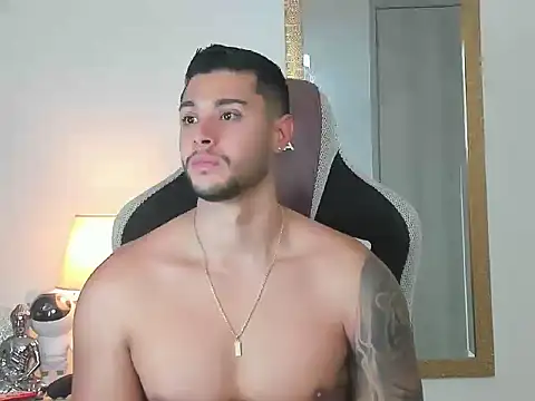 Snapshot of Ken_mailik1 chatting on October 14, 8:05 pm Ken mailik1 online show from October 14, 8:05 pm