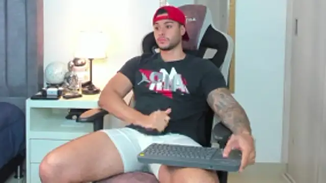 Snapshot of Ken_mailik1 chatting on October 24, 5:09 am Ken mailik1 online show from October 24, 5:09 am