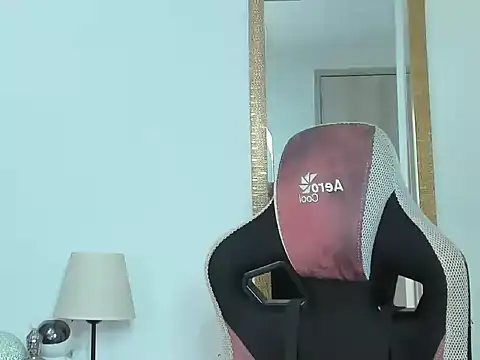 Snapshot of Ken_mailik1 chatting on October 19, 5:56 am Ken mailik1 online show from October 19, 5:56 am