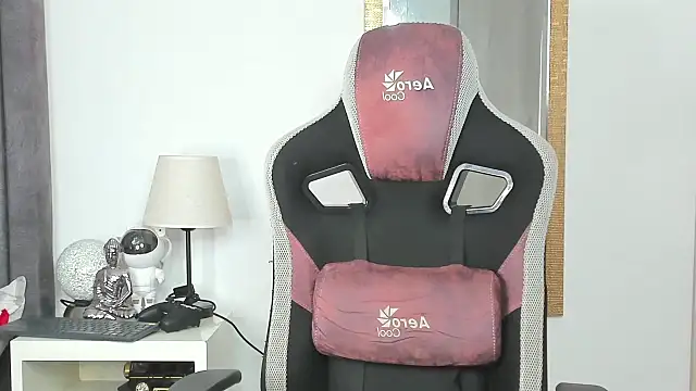 Snapshot of Ken_mailik1 chatting on October 12, 4:39 am Ken mailik1 online show from October 12, 4:39 am