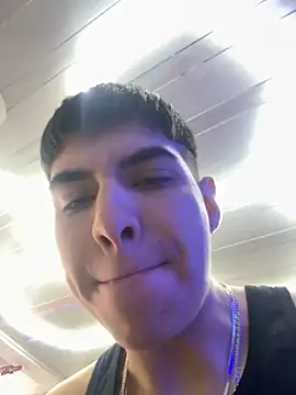 Snapshot of Stick_ledom chatting on October 24, 6:31 pm Stick ledom online show from October 24, 6:31 pm