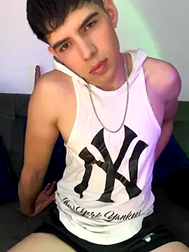 Snapshot of Stick_ledom chatting on October 12, 12:15 am Stick ledom online show from October 12, 12:15 am