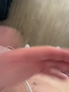 Snapshot of Success10 chatting on October 16, 9:45 pm Success10 online show from October 16, 9:45 pm