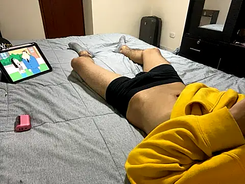 Snapshot of Joven_Modelo chatting on October 24, 2:57 am Joven Modelo online show from October 24, 2:57 am