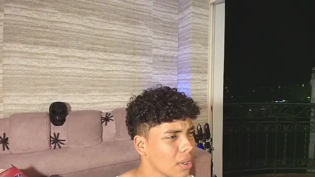 Snapshot of DirtyMike69_ chatting on October 29, 1:30 am DirtyMike69  online show from October 29, 1:30 am