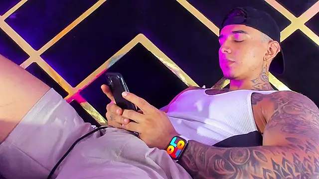 Snapshot of jake_allenx chatting on October 19, 2:31 pm jake allenx online show from October 19, 2:31 pm