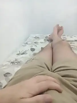 Snapshot of Arabeman300 chatting on October 28, 12:24 am Arabeman300 online show from October 28, 12:24 am