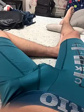 Snapshot of Flirtdick03 chatting on October 16, 3:58 am Flirtdick03 online show from October 16, 3:58 am