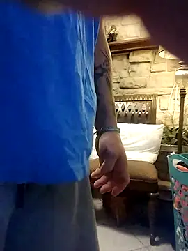 shyguy8569 online show from November 24, 4:02 am