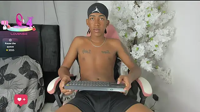 latin kay1 online show from March 20, 10:13 pm