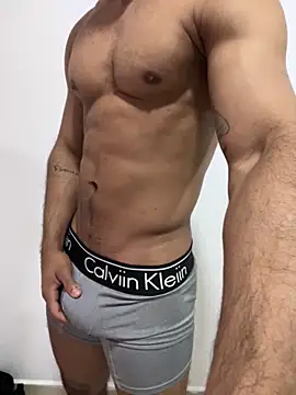 LianScott  online show from October 16, 8:50 pm