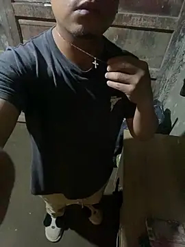 Snapshot of Morrohot13 chatting on October 23, 12:58 am Morrohot13 online show from October 23, 12:58 am