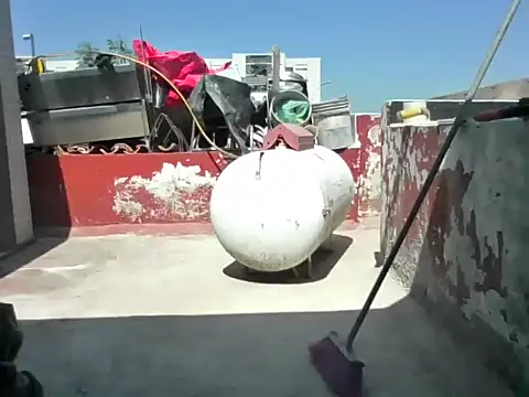 Snapshot of Morrohot13 chatting on October 15, 7:21 pm Morrohot13 online show from October 15, 7:21 pm