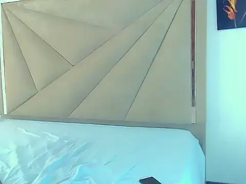 Owen valentin online show from November 8, 7:50 pm