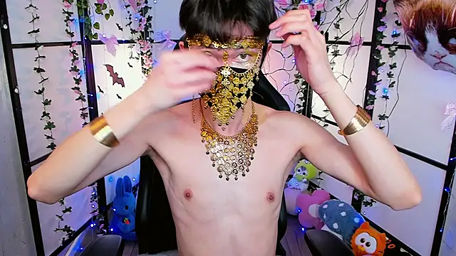 ShyAzianBoy online show from October 31, 12:52 pm