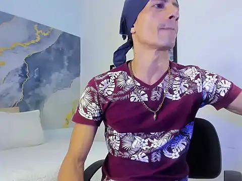 latin crissex online show from October 27, 12:29 pm