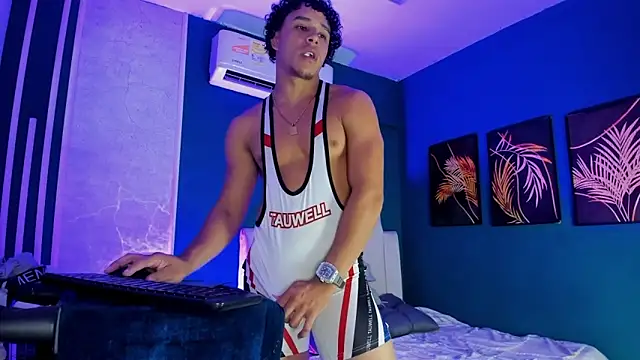 Adrian Volt online show from March 8, 3:21 am