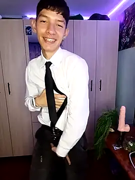 heyy noah11 online show from November 2, 2:49 am