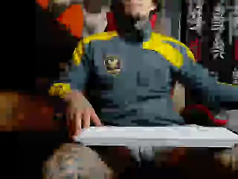 Snapshot of Molotov_Explosive chatting on October 29, 4:26 am Molotov Explosive online show from October 29, 4:26 am