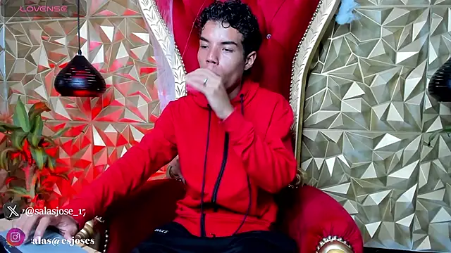 jhojan foxxx  online show from October 25, 6:15 am