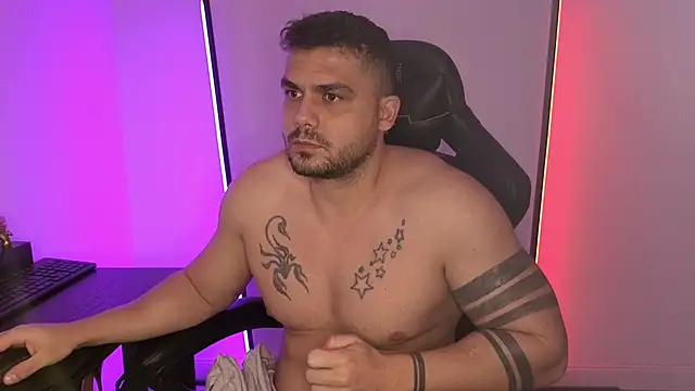 Danielbateson online show from February 4, 1:39 pm