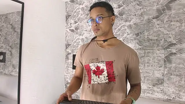 Jayden Morris online show from February 9, 6:56 pm