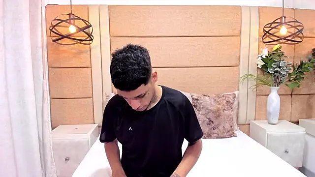 GaelCarter online show from November 25, 4:47 am