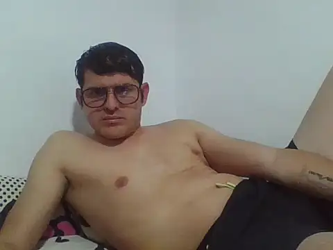 Dariusbi online show from November 14, 2:15 am