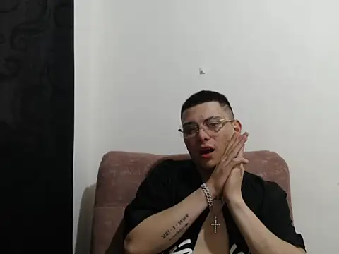 LiamDevine666 online show from October 12, 3:06 pm