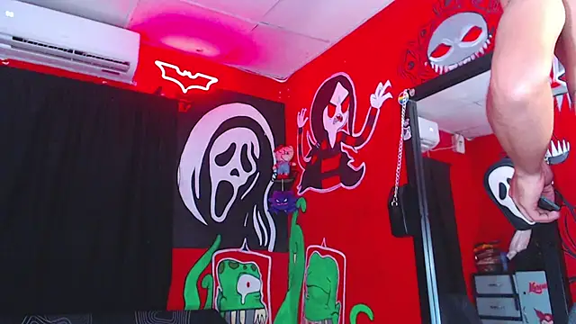 Snapshot of Monsterdominationx chatting on October 24, 12:29 pm Monsterdominationx online show from October 24, 12:29 pm