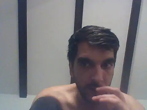 Snapshot of SamoSkupo chatting on October 22, 10:24 pm SamoSkupo online show from October 22, 10:24 pm