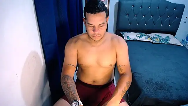 cristian maln1 online show from November 3, 2:41 pm