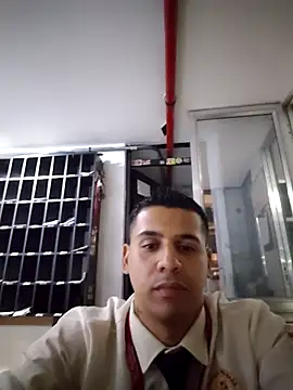 Snapshot of estradausuario21 chatting on October 14, 8:32 am estradausuario21 online show from October 14, 8:32 am